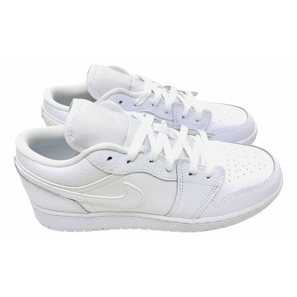Air Jordan 1 Low triple white